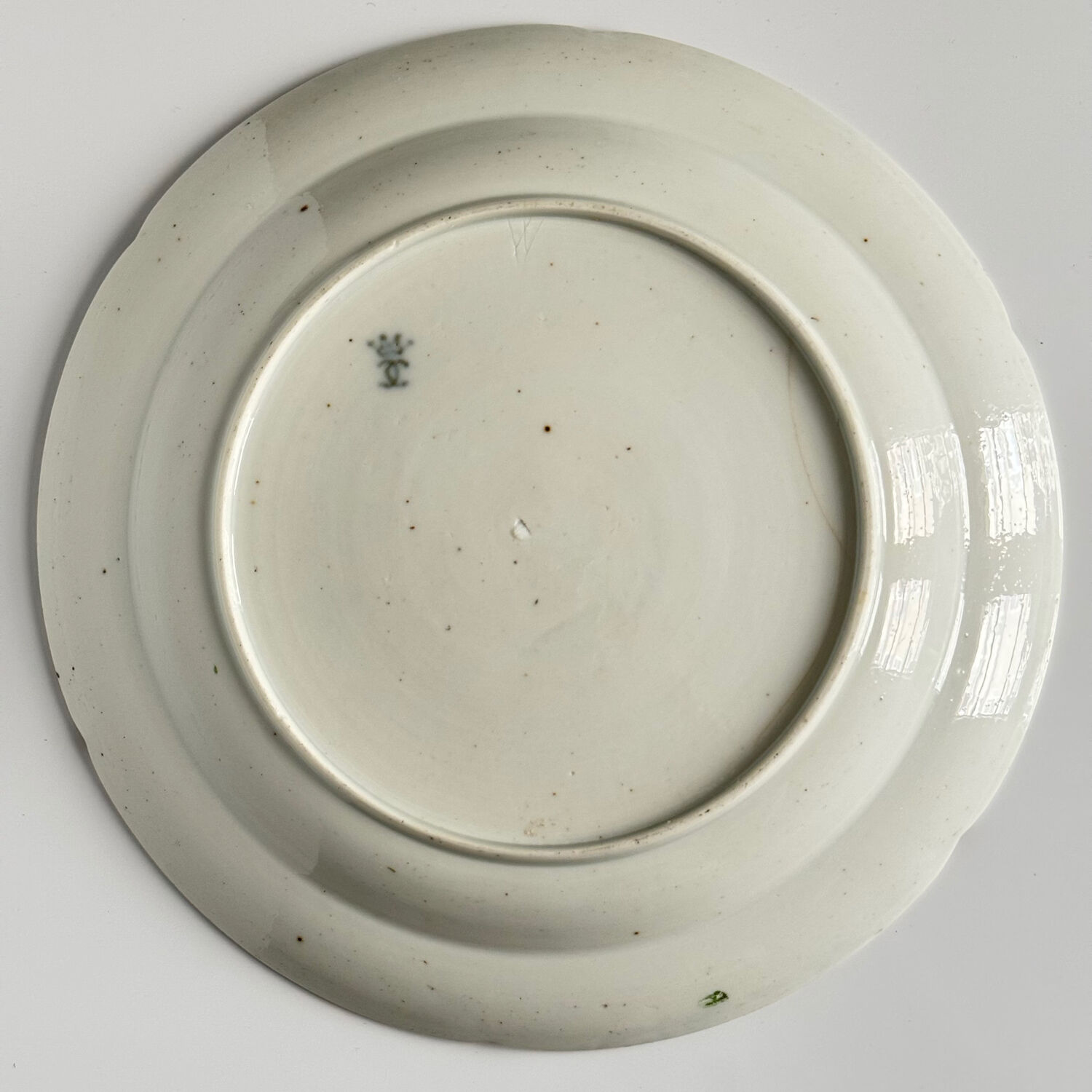 Niderviller porcelain plate | decorated with small roses in the