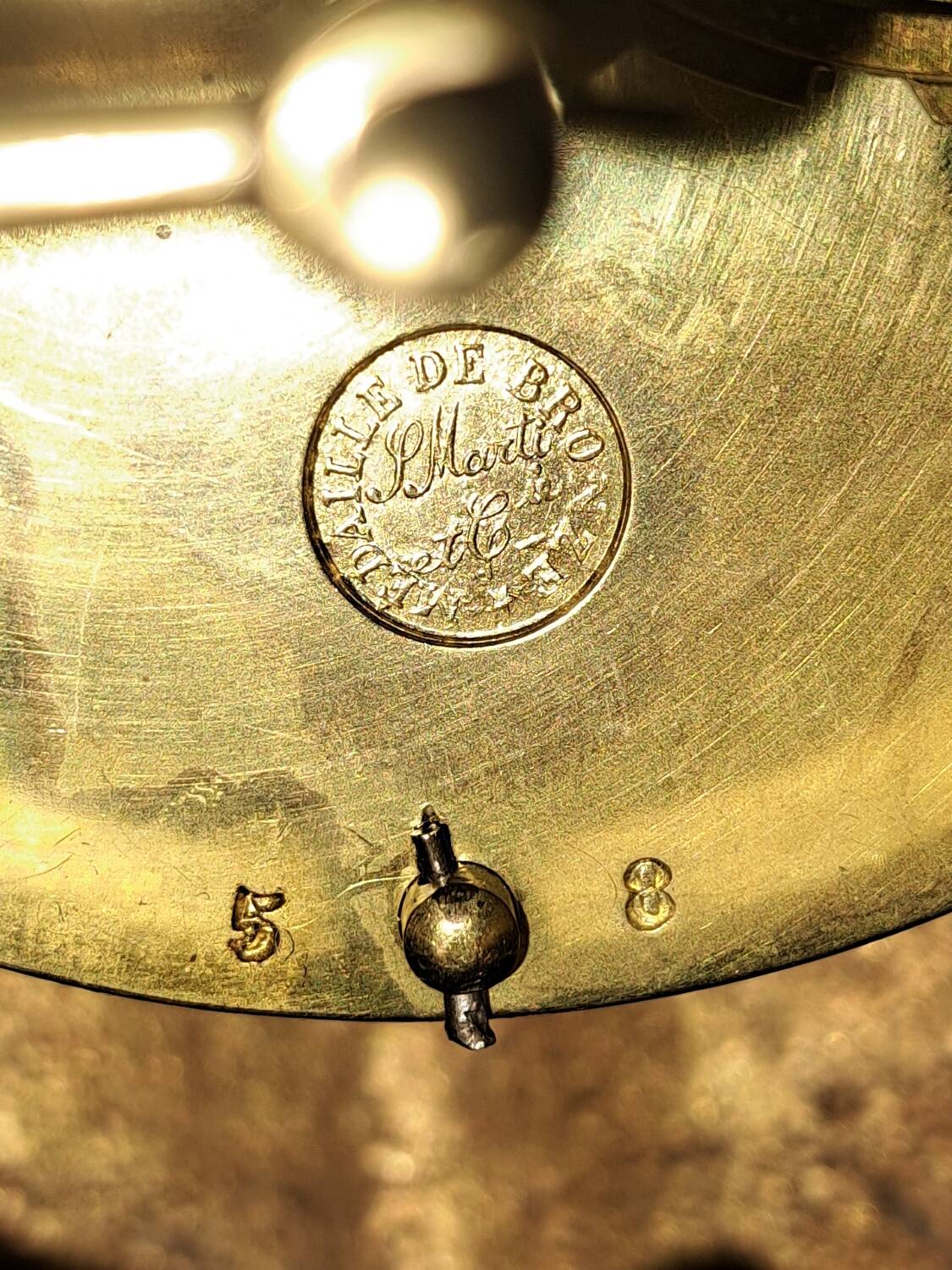 Clock, cartel in gilded bronze. Louis XV
