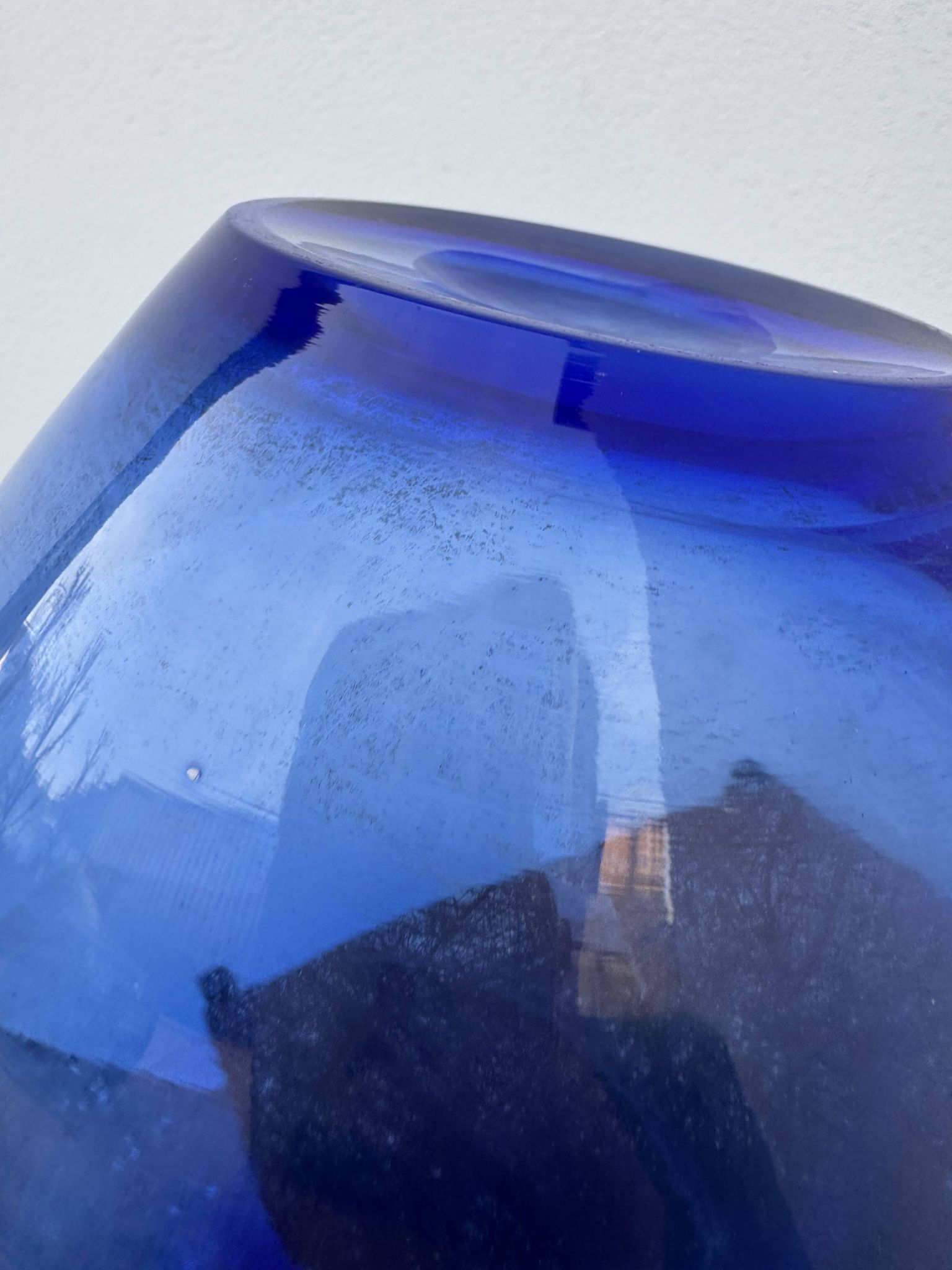 Grand vase verre soufflé bleue cobalt vintage