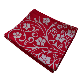 4 red and white napkins 42 x 35