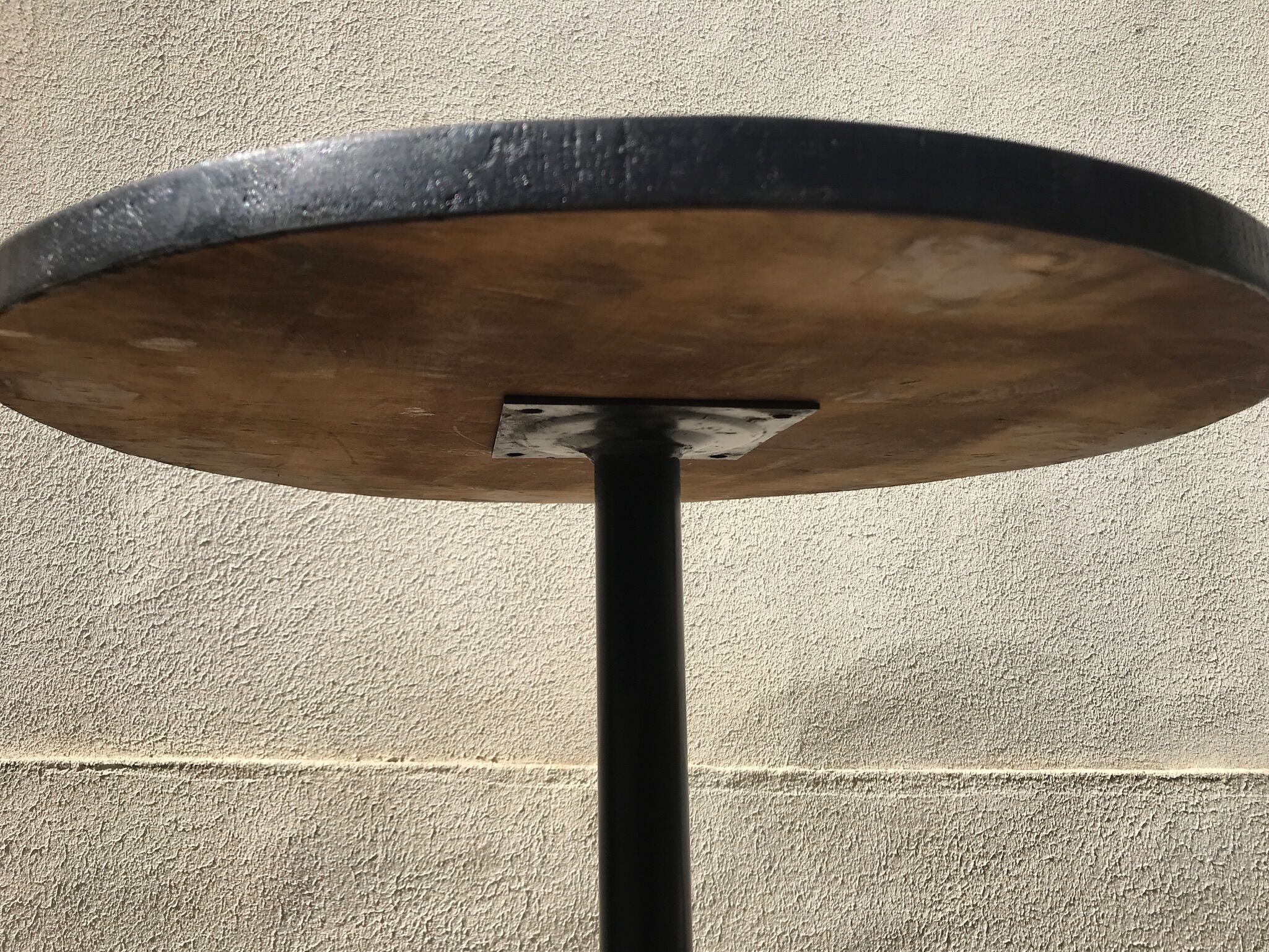 Tulip foot side table