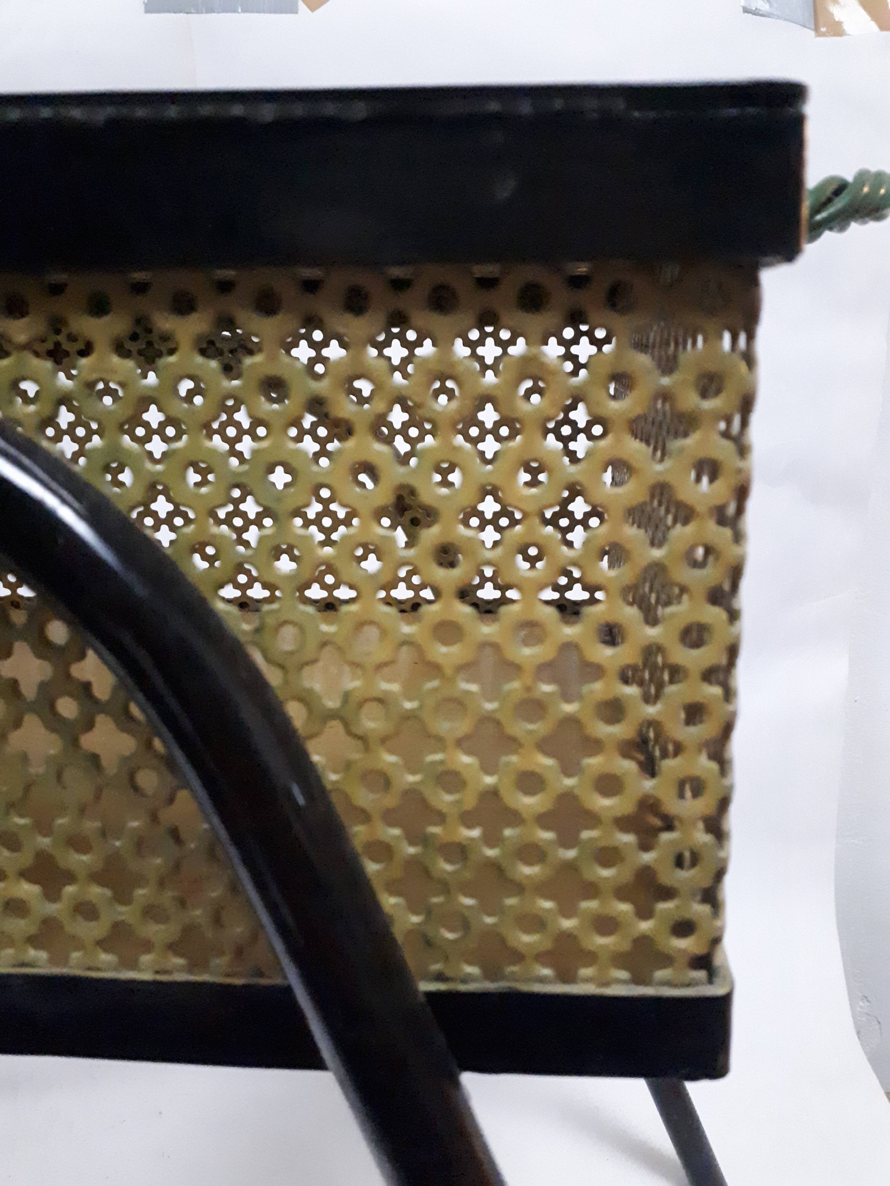 metal seamstress style vintage 1960 yellow and black