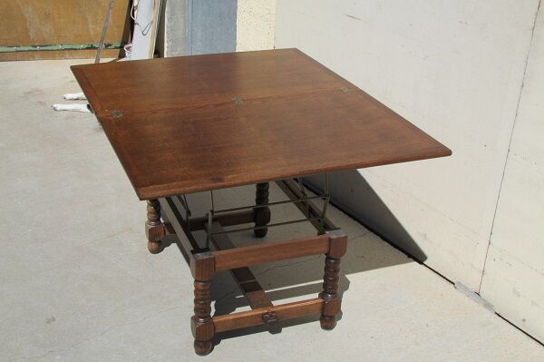 Coffee table portfolio system