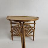 Rattan magazine door table