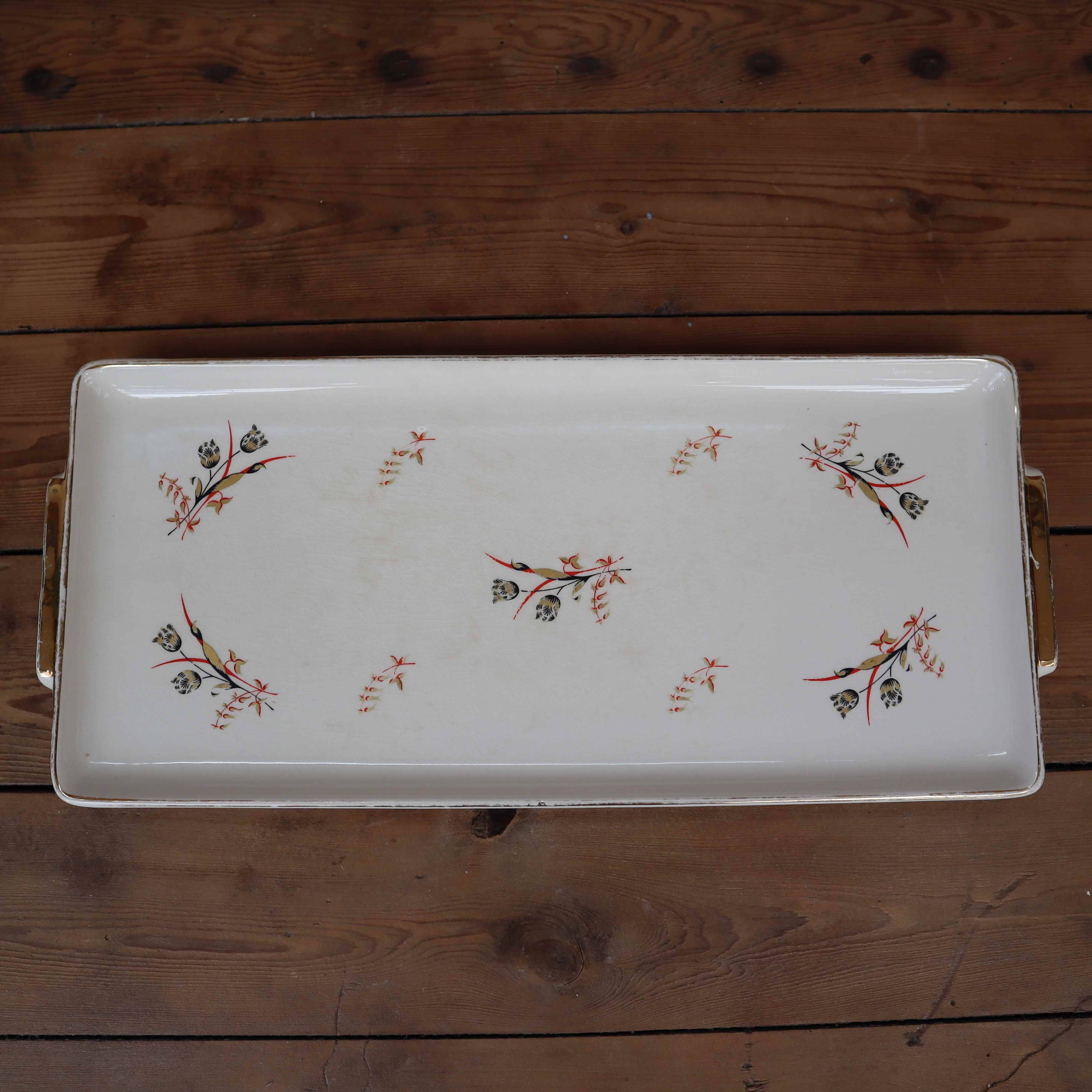 Villeroy and Boch porcelain serving tray with gold rim