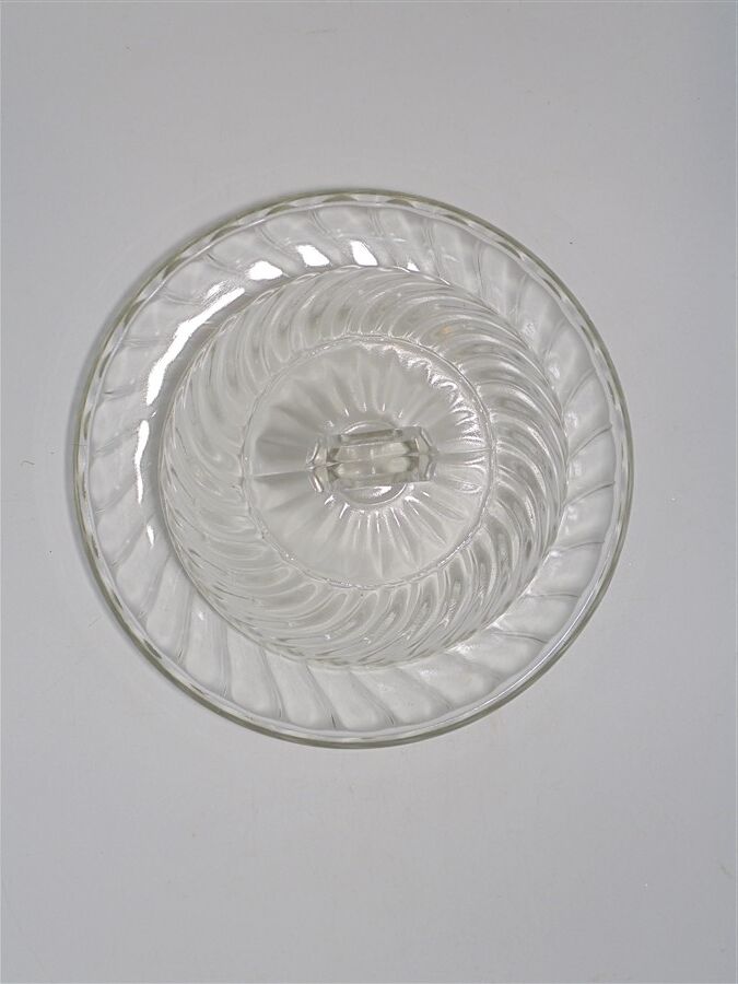 Glass bell dish
