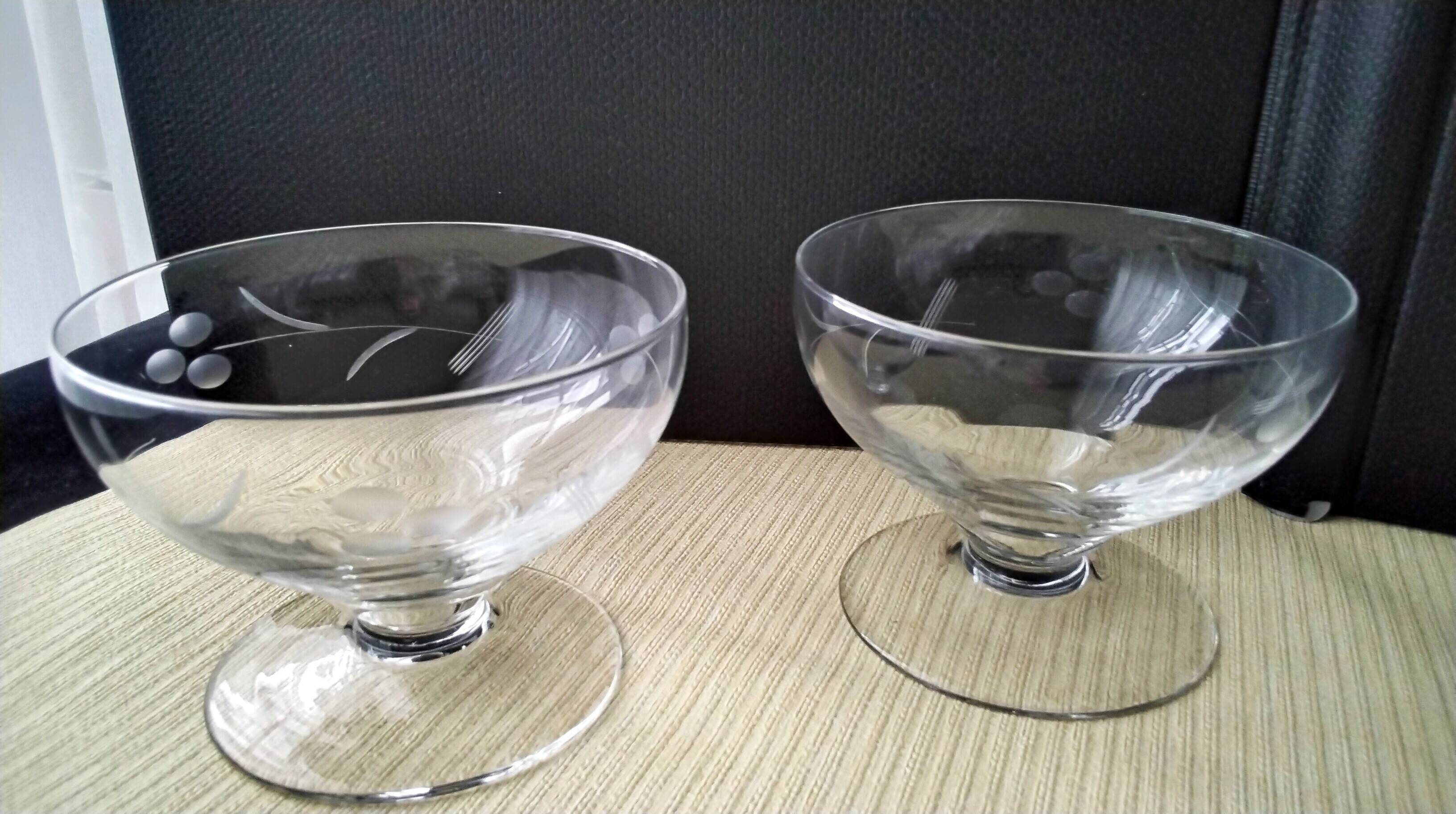 6 Vintage Low Champagne Glasses