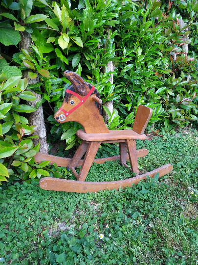 Cheval à bascule en bois peint marron | Selency