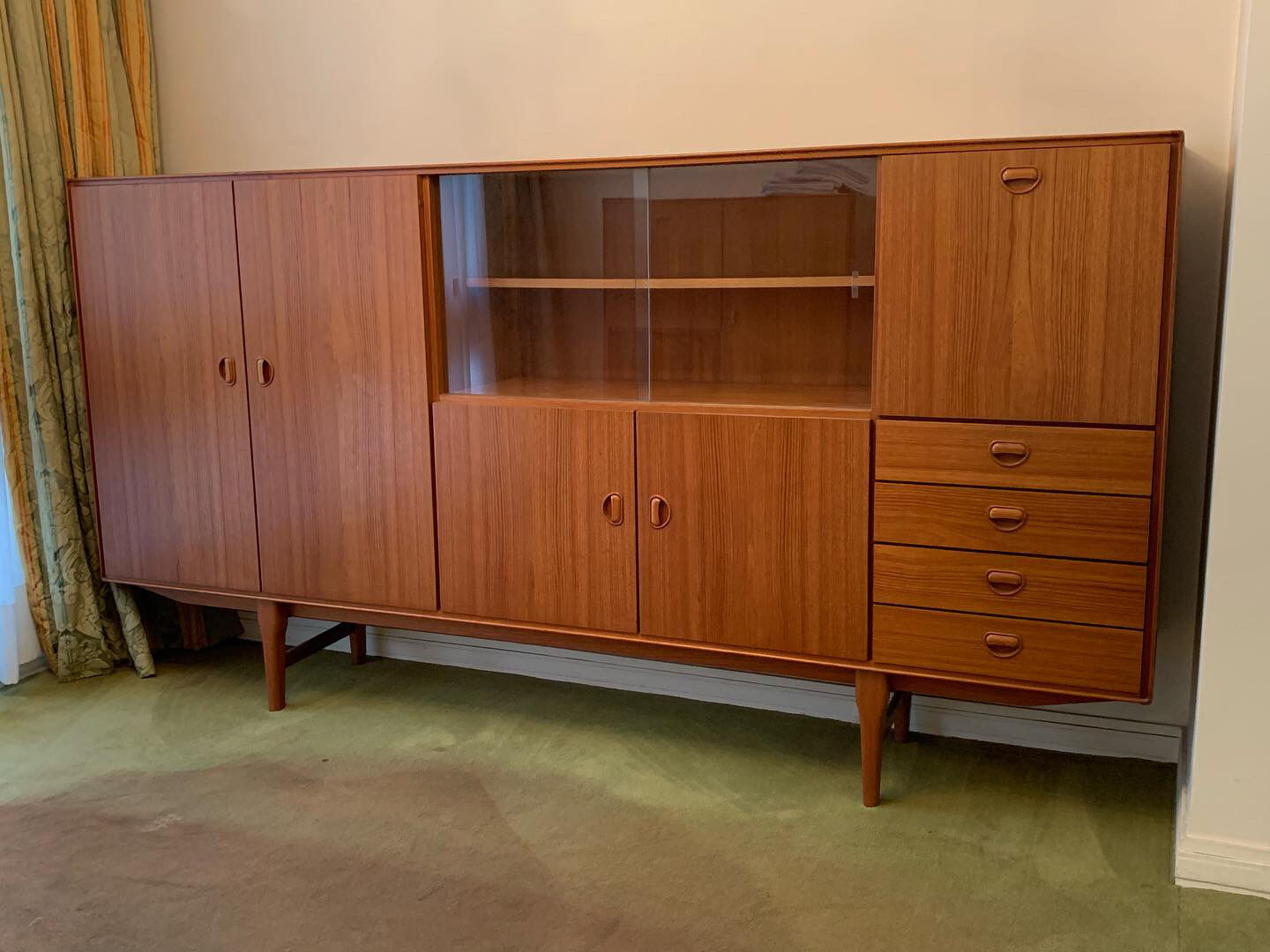 Fristho teak cupboard-bar