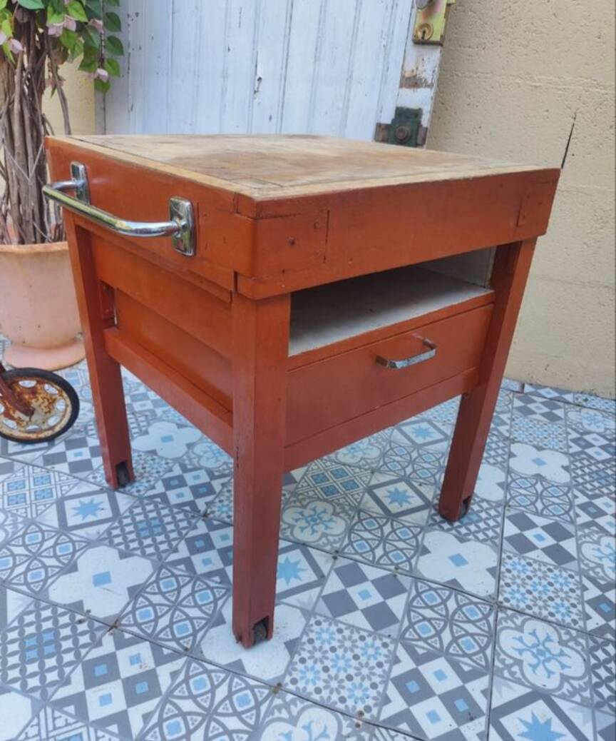 Trade furniture