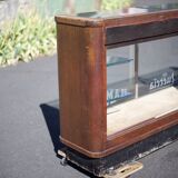 Store window counter, art deco showcase counter, collection showcase, interior decoration