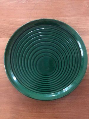 Plat à tarte ou plateau rond céramique vernissée vert foncé vintage années 70