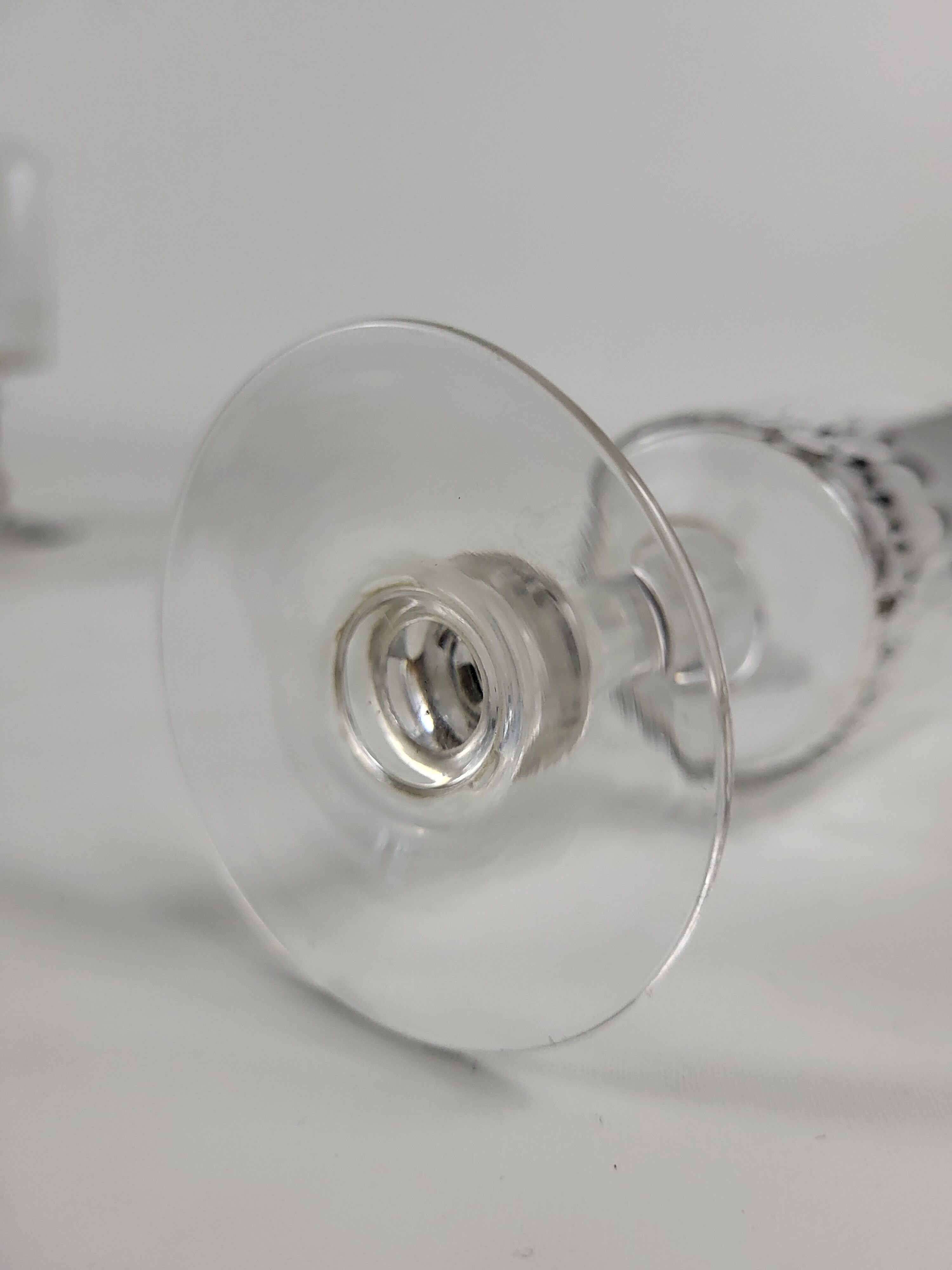Set of 8 crystal wine glasses XIXth
