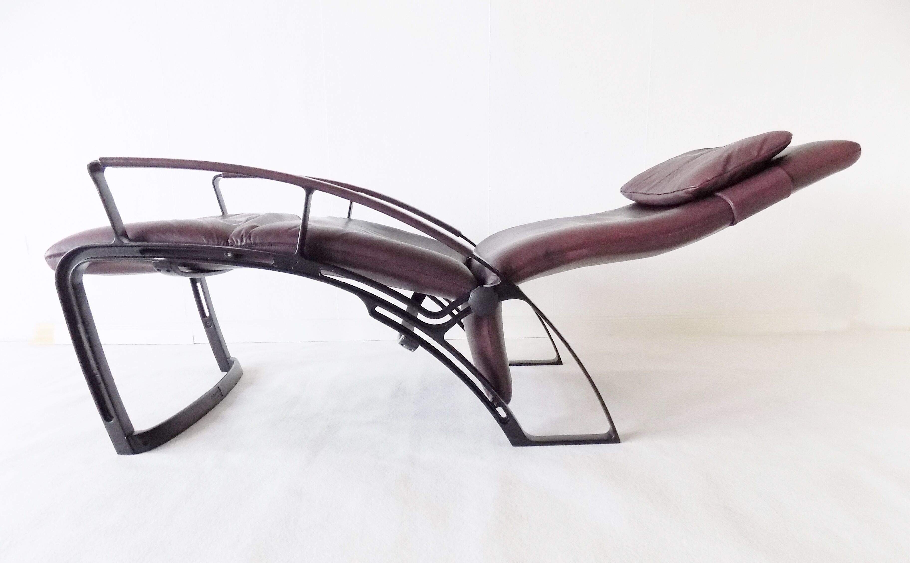Interprofil IP84S reclining lounge chair by Ferdinand A. Porsche