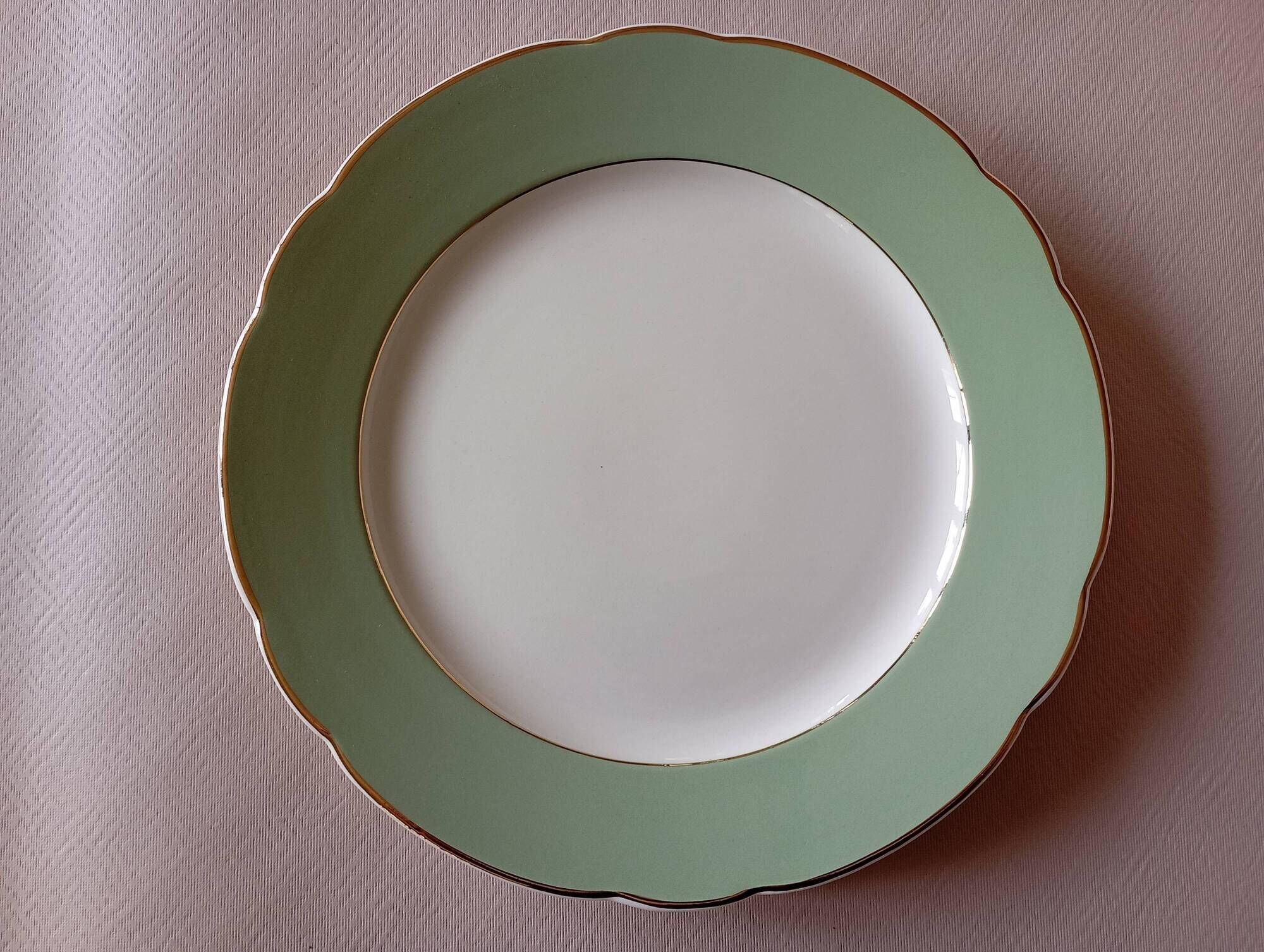 Villeroy & Boch Mettlach celadon and gold round dish, vintage 1960s