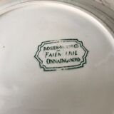 Round dish Terre de Fer earthenware of Onnaing model "Roses Mousses" late nineteenth