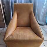 Doda armchair with armrests