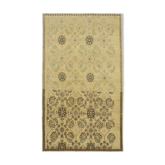 Tapis beige anatolien tissé à la main 122 cm x 211 cm