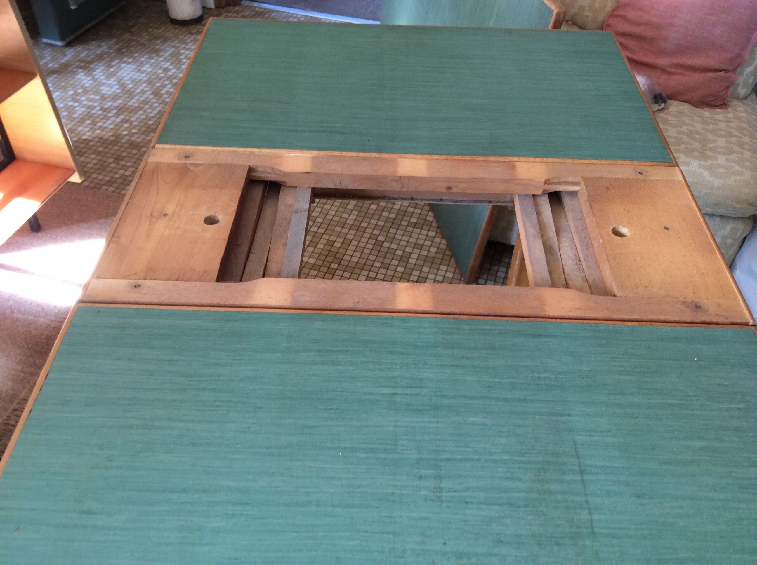 Kitchen table