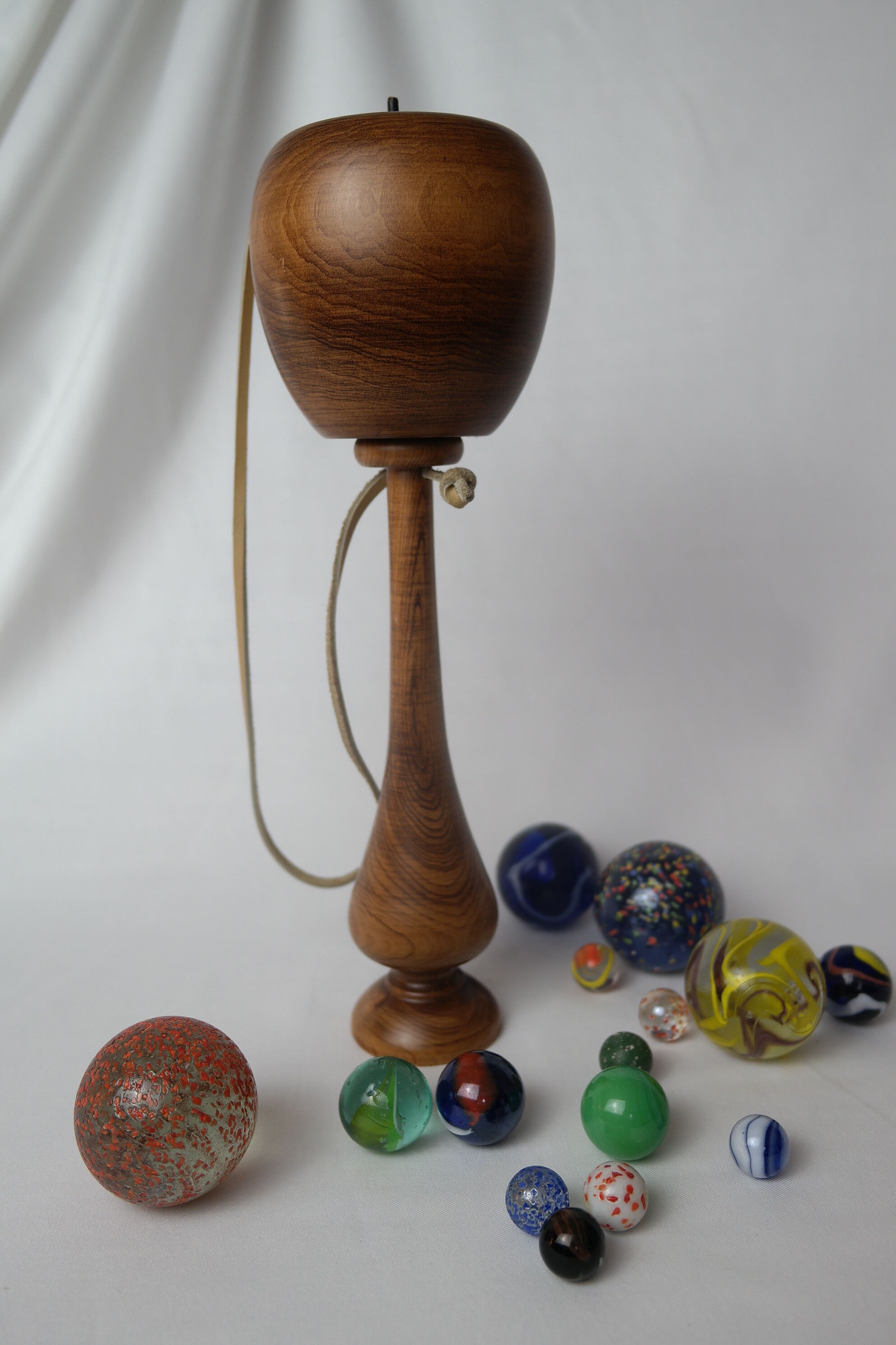 Vintage craft bilboquet