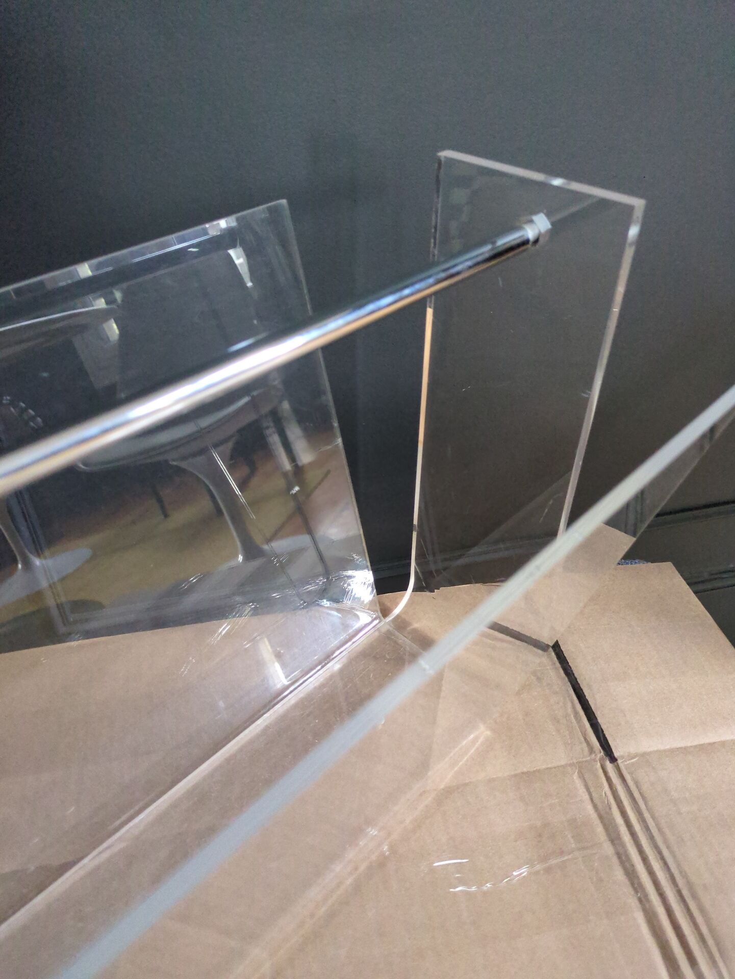 Magazine rack to David Lange