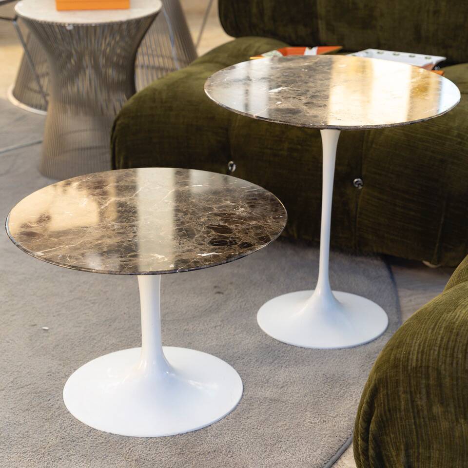 Eero Saarinen & Knoll, "tulip" side table in "EMPERADOR" marble, 20th century