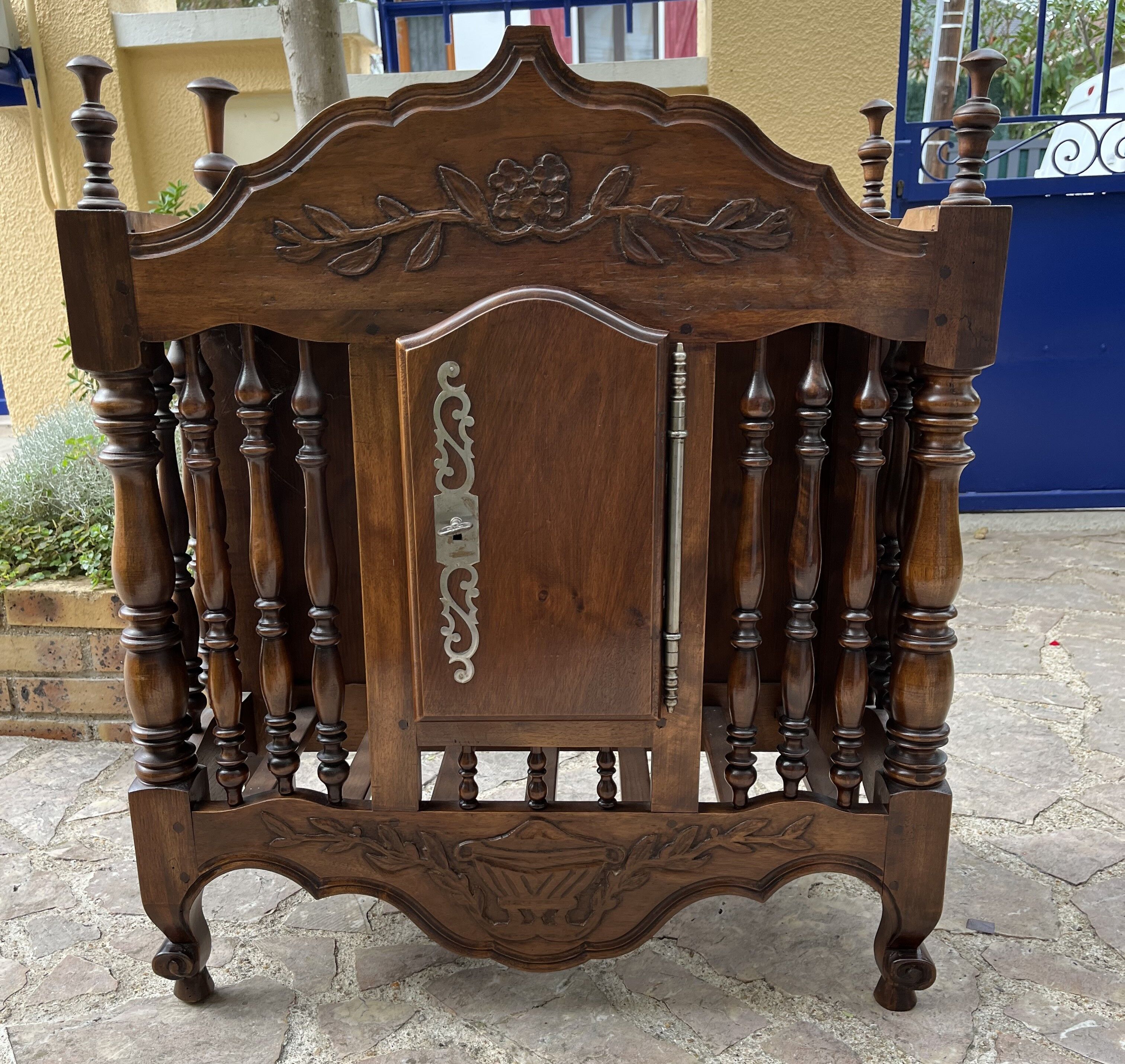 Provençal panetière