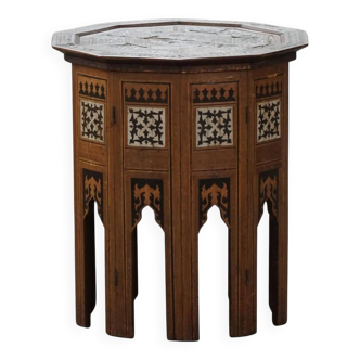 Antique octagonal side table in oak with mother-of-pearl inlay, Ottoman Empire.