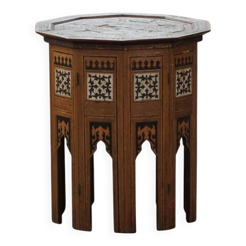 Antique octagonal side table in oak with mother-of-pearl inlay, Ottoman Empire.