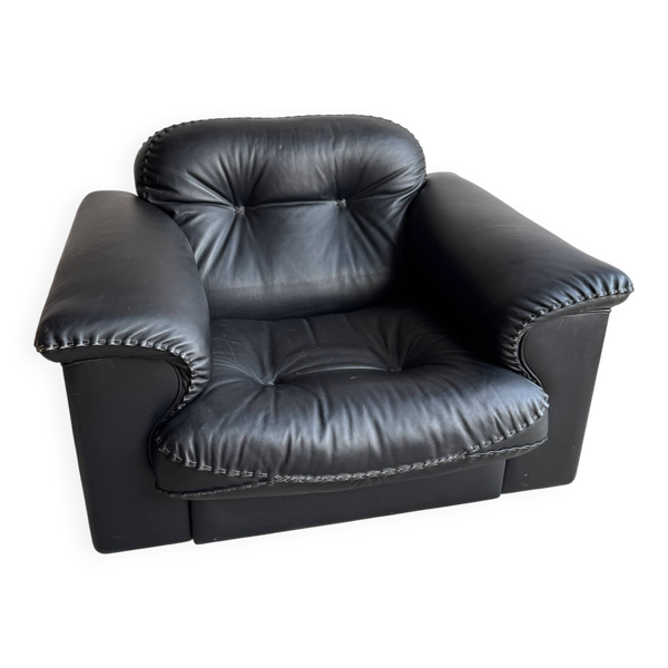 Fauteuil lounge en cuir noir De Sede DS-101 — Fauteuil suisse artisanal de style Mid-Century