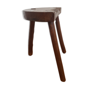 tabouret brutaliste tripode