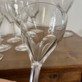 Set of 16 Nestor crystal glasses from Saint Lambert.