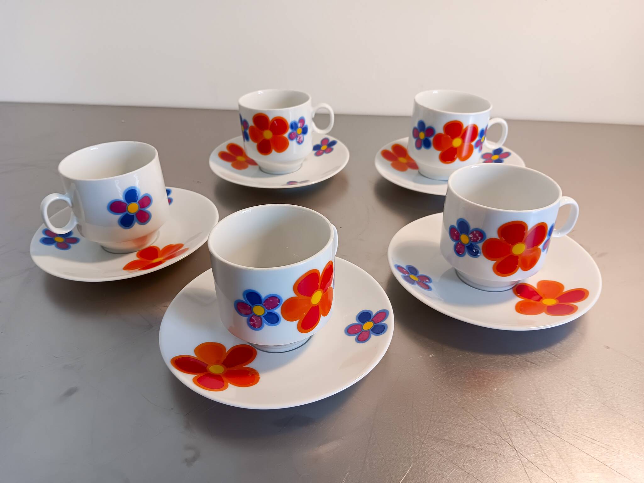5 vintage cups. Manufacture Winterling Marktleuthen Bavaria - Floral patterns, 70s style