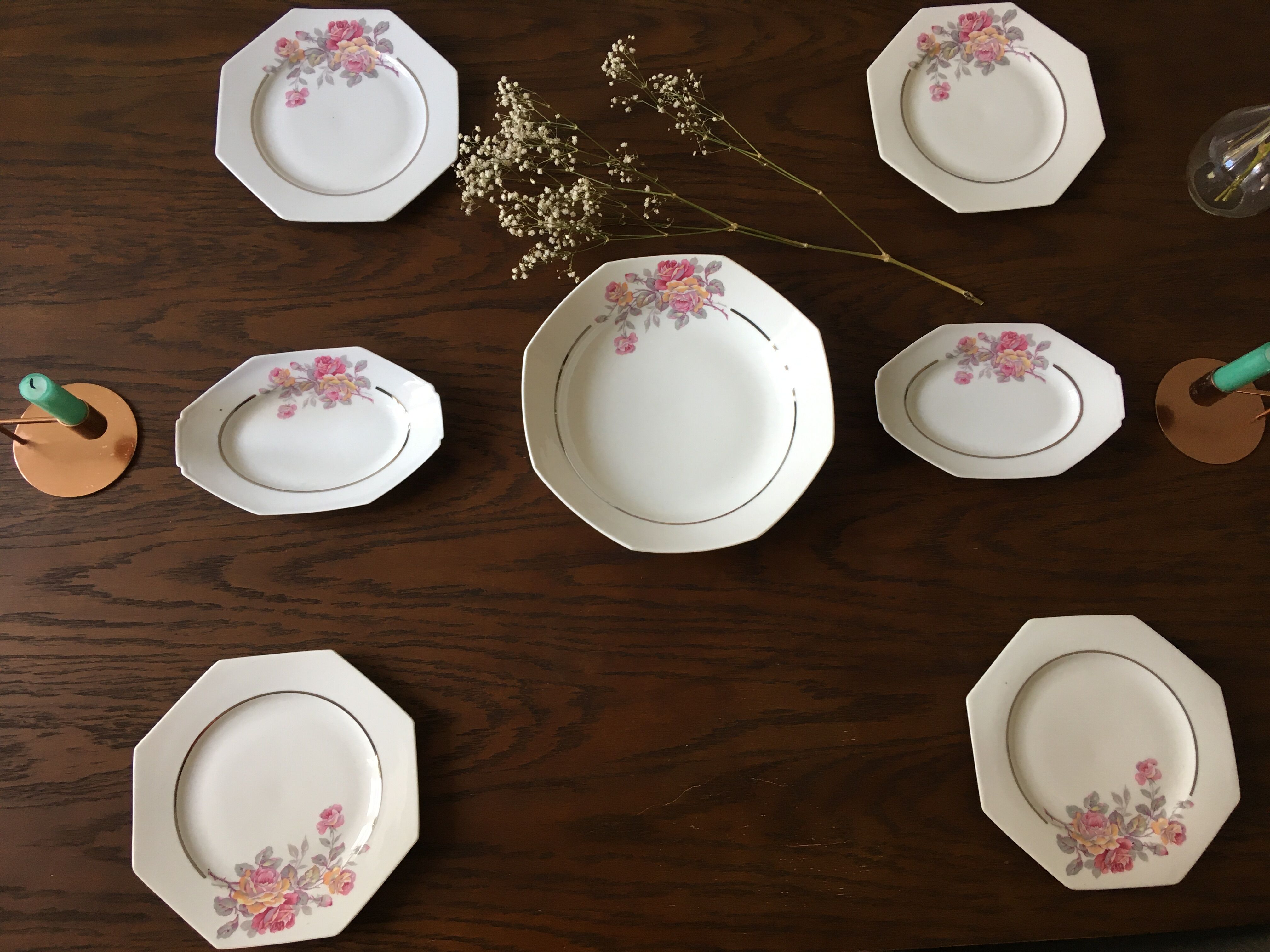 Set of 14 old porcelain plates