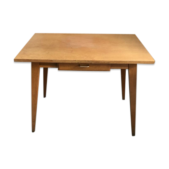 Table feet compass