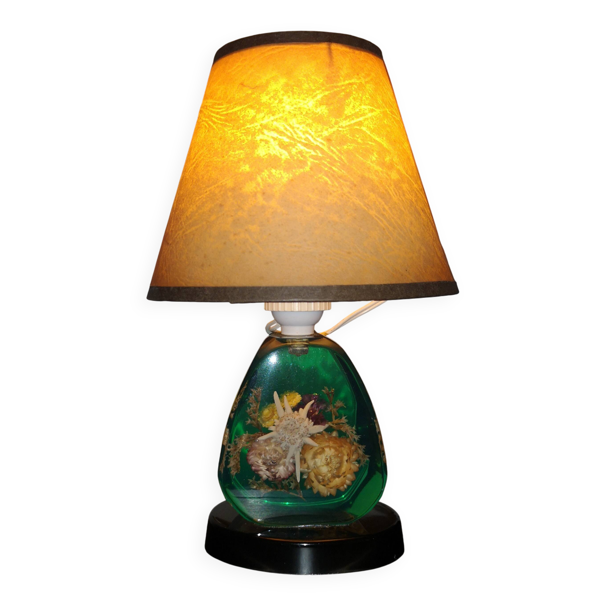 vintage 1960 lamp in lucite - inclusion of dried flowers & edelweiss - retro