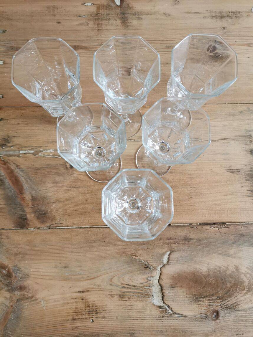 Service of 6 wine glasses Luminarc France