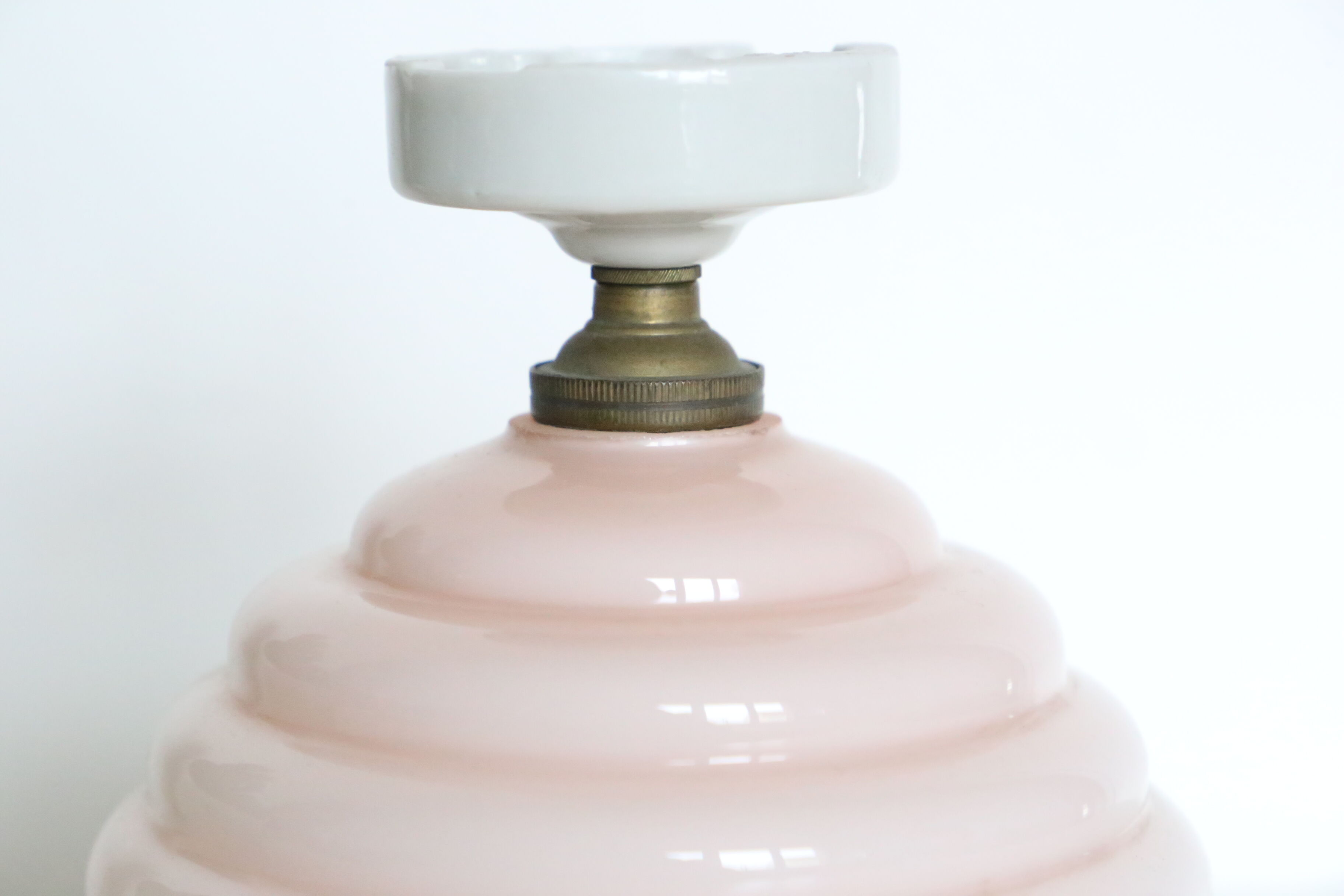 Clichy glass plafonnier ball on pedestal