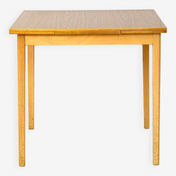 Table suédoise en formica carré