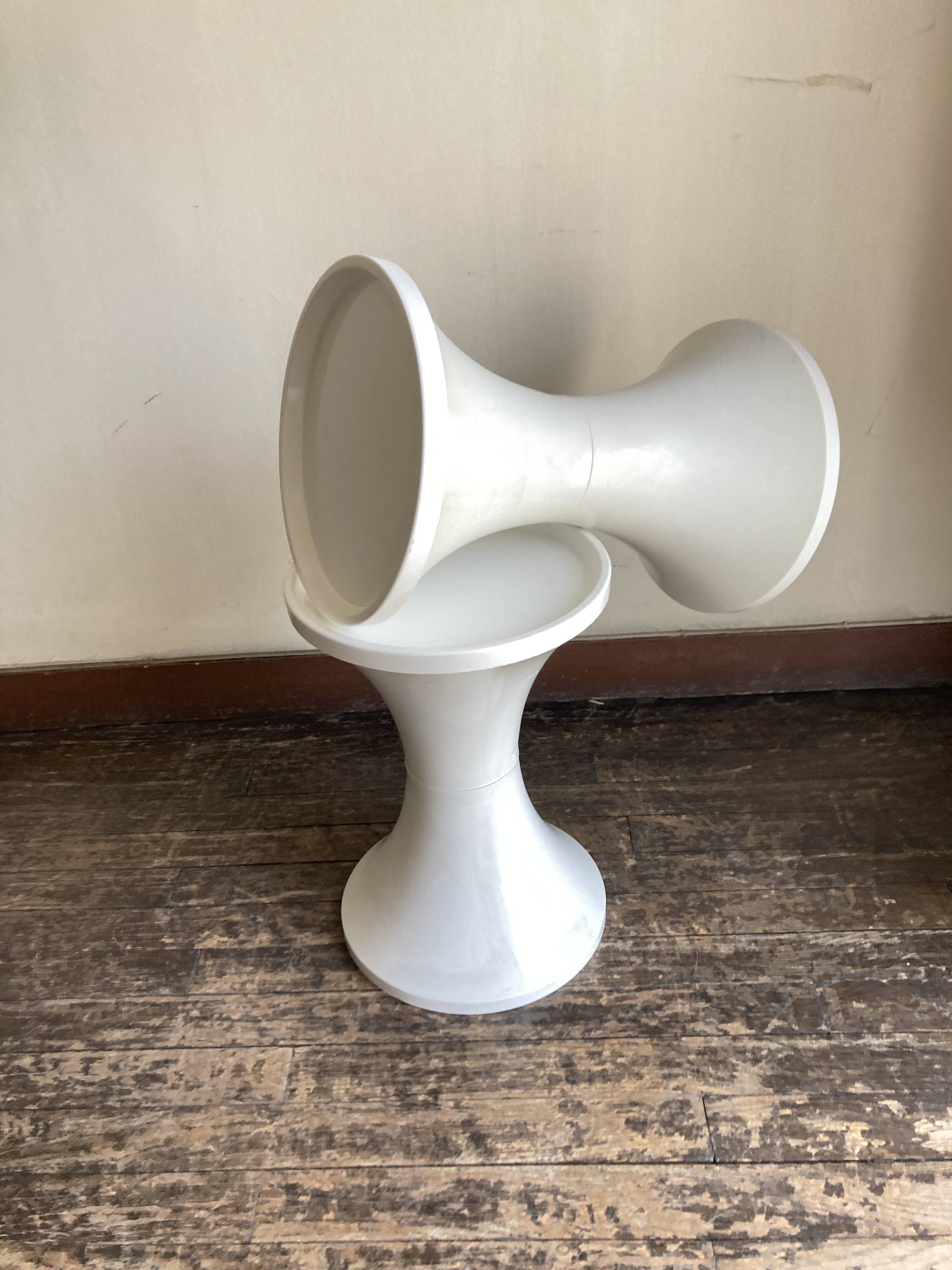 Pair of bedside tables 1970 Space Age in white ABS