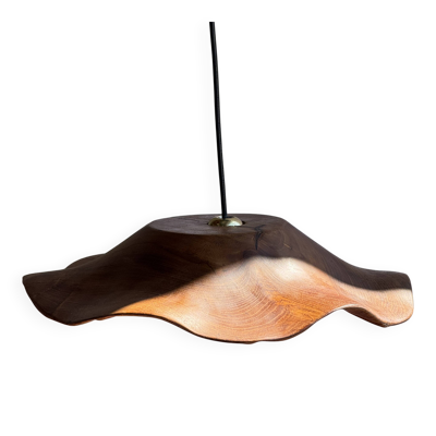 Moyenne suspension feuille plate ondulée en teck fleur stries D:40