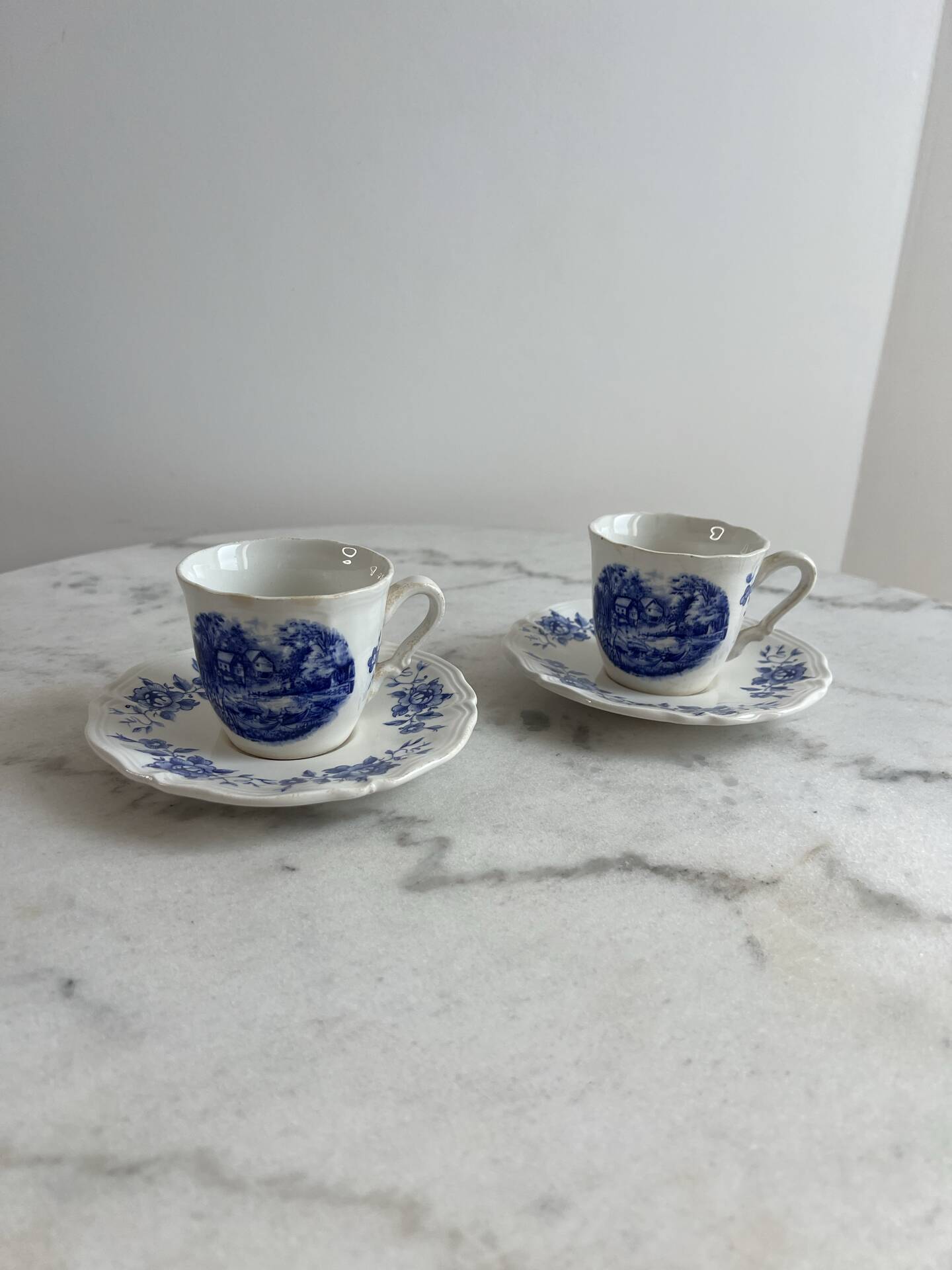 Set of 2 Sarreguemines mugs