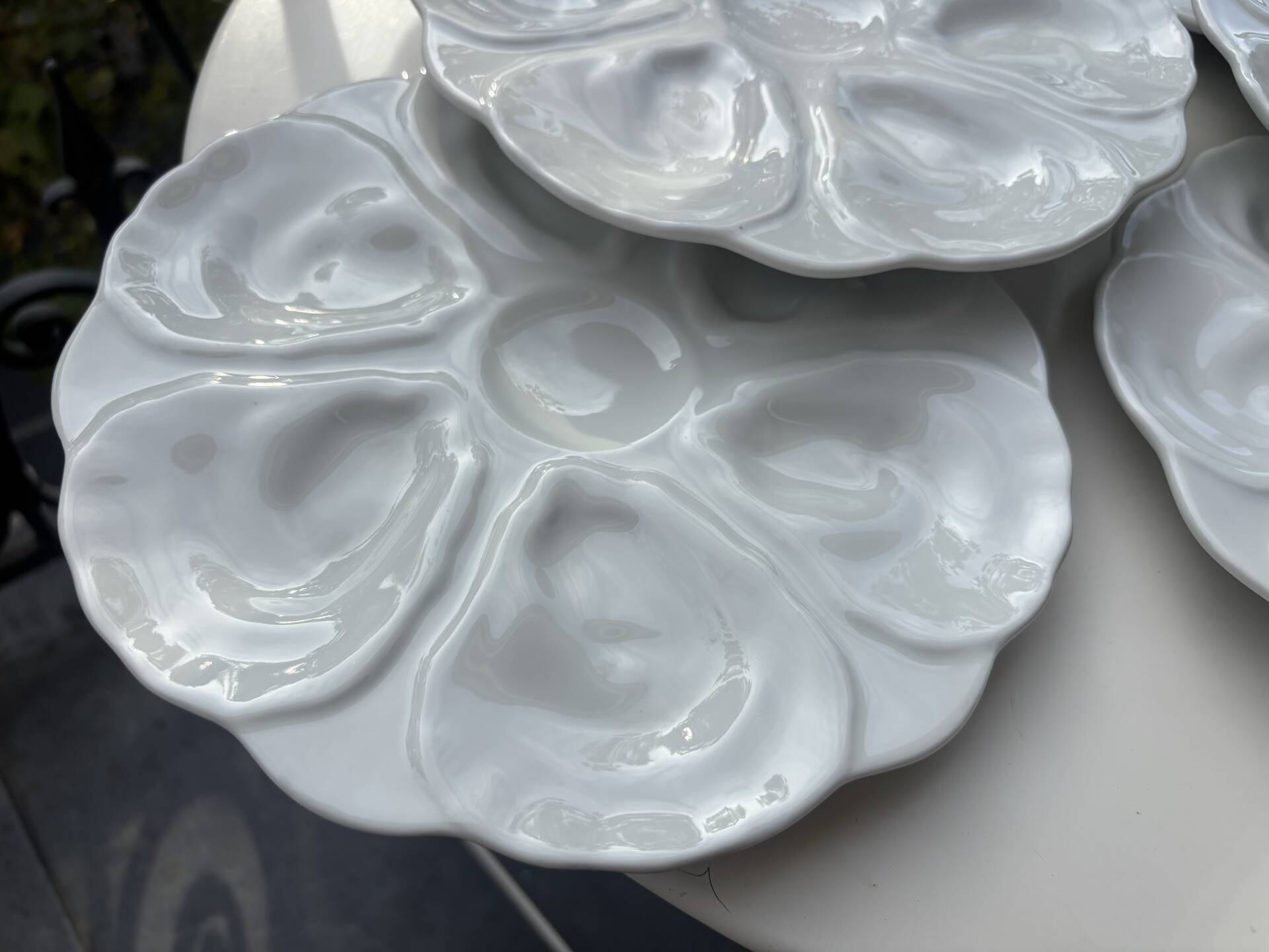 6 assiettes à huîtres majolique