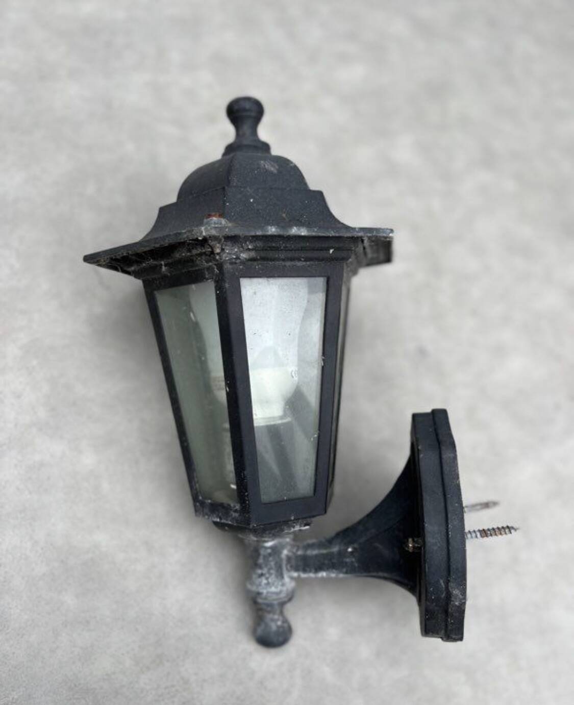 Outdoor lamp