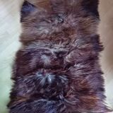 Long-haired goatskin mats