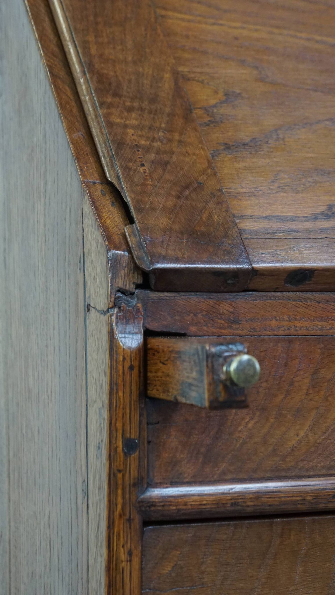 Antique English oak secretaire late 18th/early 19th century with stepped interior and working locks
