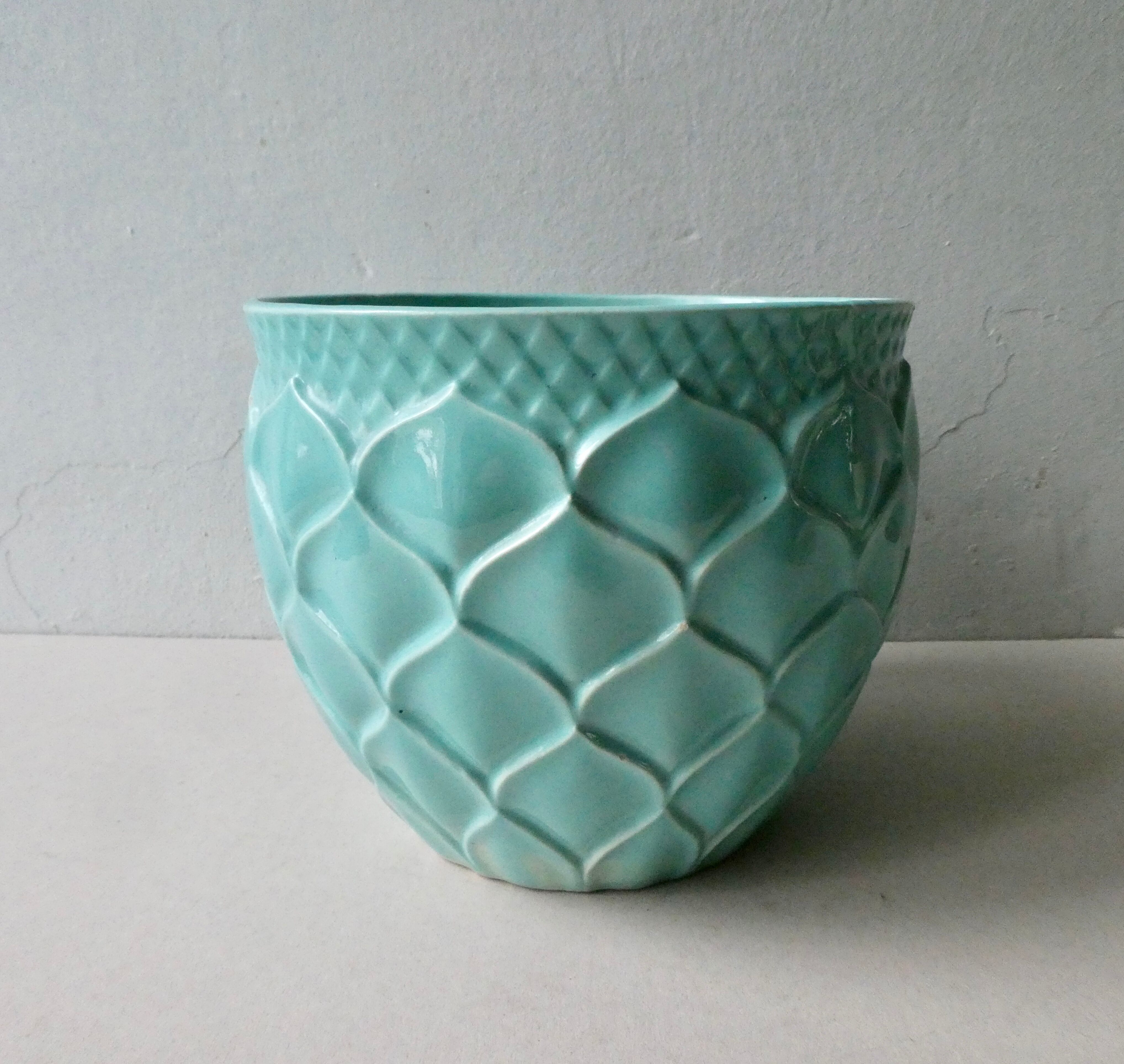 Ceramic pot cover Saint Clément France, artichoke model