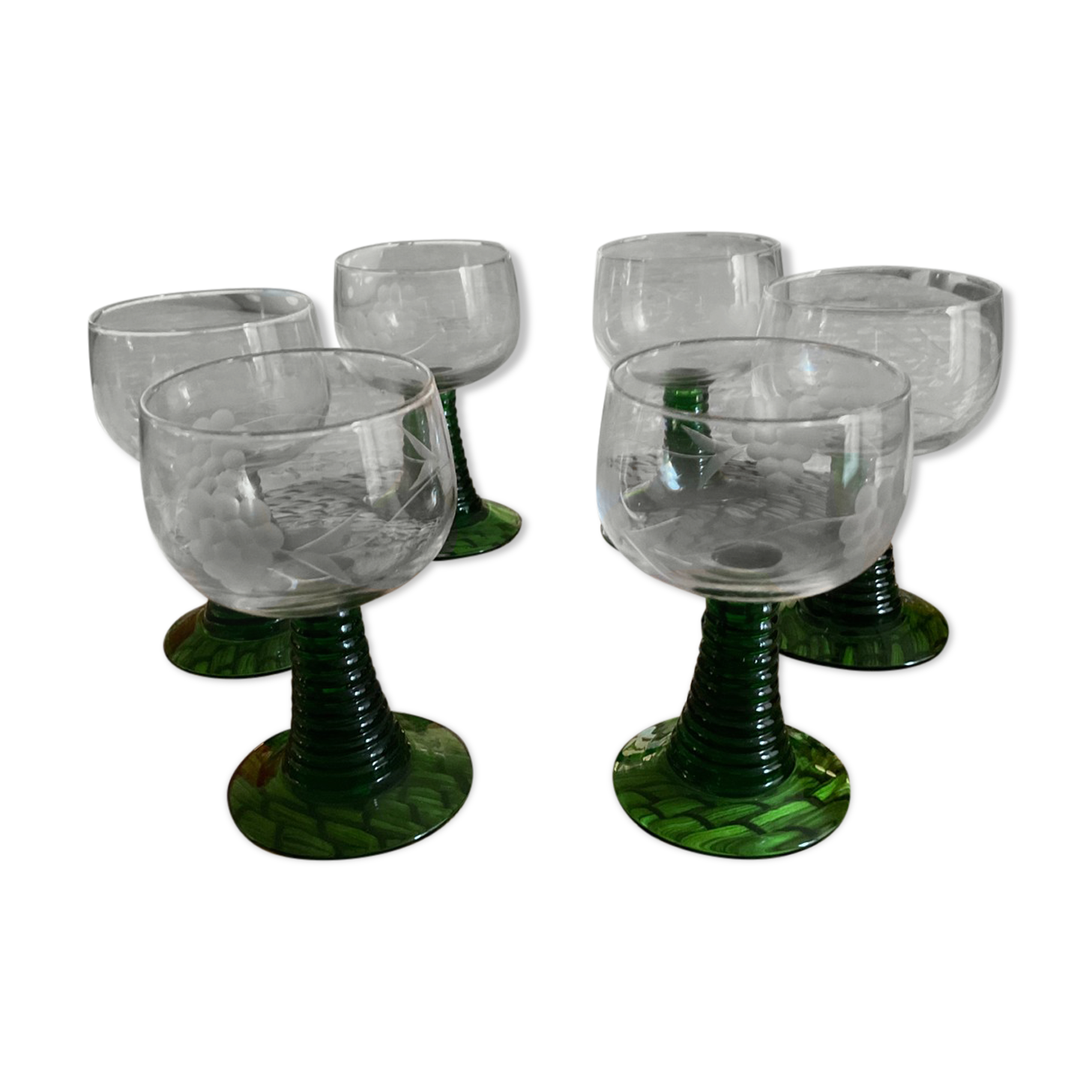 Set of 6 stemmed glasses