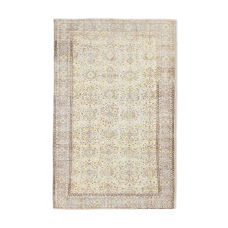 Turkish handmade wool rug 305x197cm