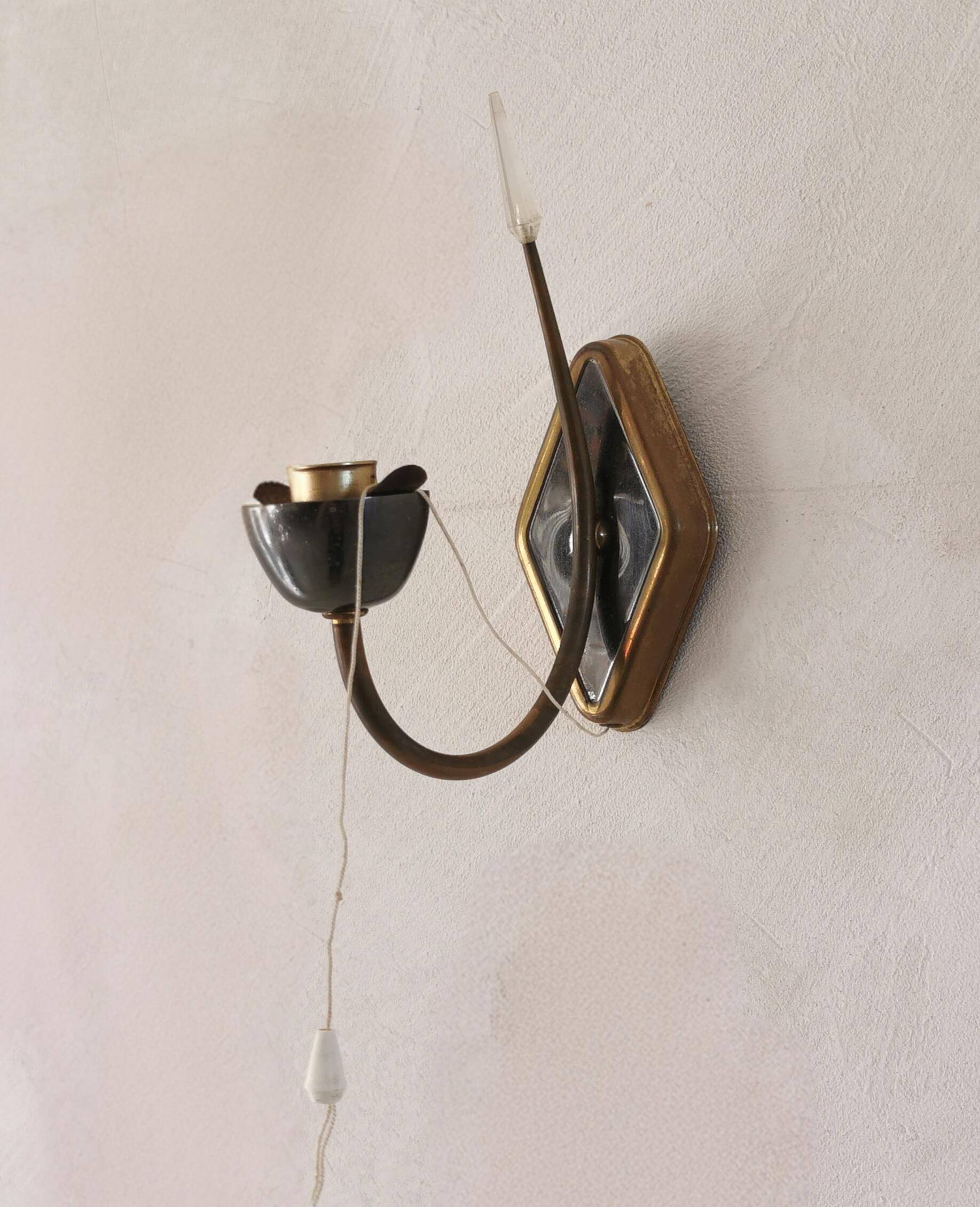 Gold metal wall lamp
